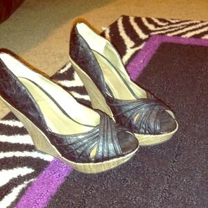 Black and Tan wedges