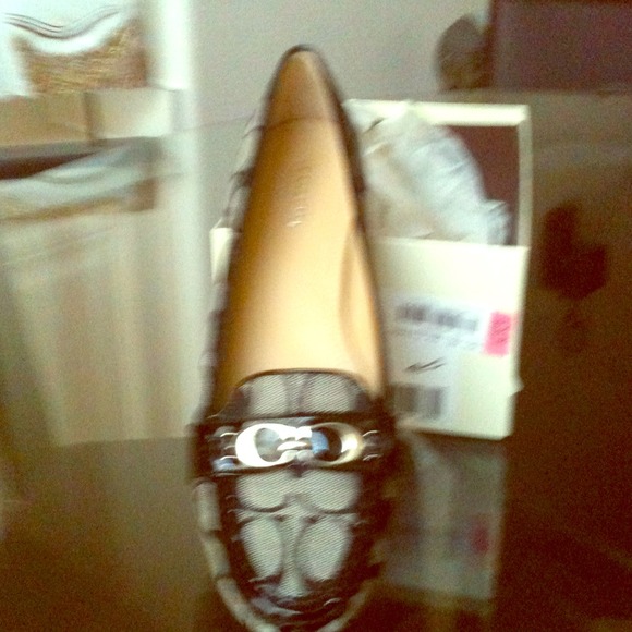 Reserved Coach signature C blk/wht Eloise loafer