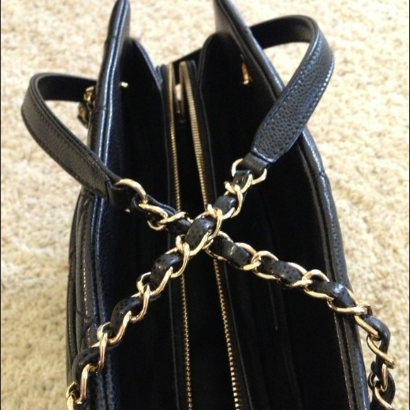 Authentic Chanel handbag. Price isn't firm. - Picture 4 of 4