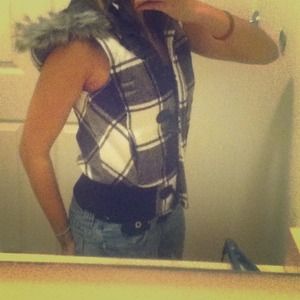 Black and white plaid winter coat vest barely worn