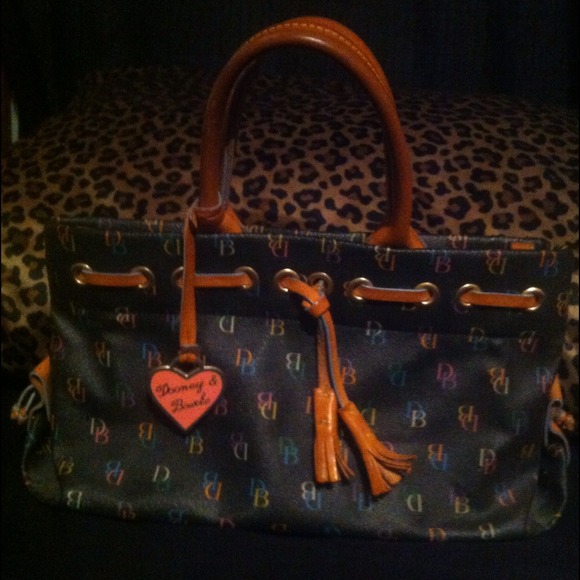 Dooney & Bourke