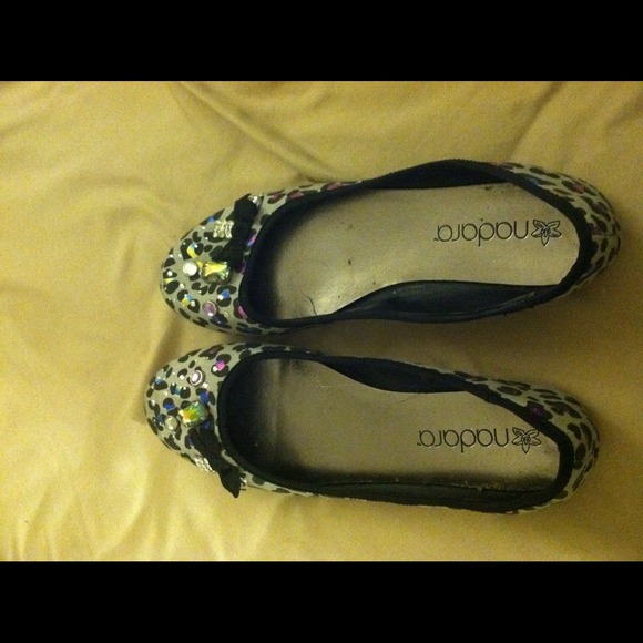 REDUCED!! printed flats