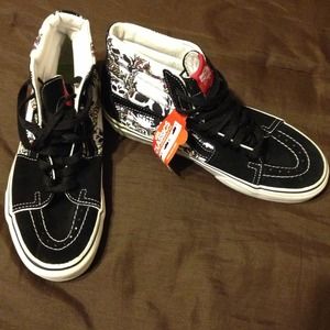 NWT Vans sneakers