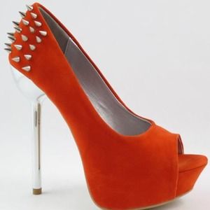 Ladies high fashion footwear 👠