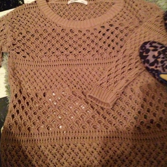 ❌❌SOLD❌❌ Camel Open-Weave Sweater Top - Picture 2 of 2