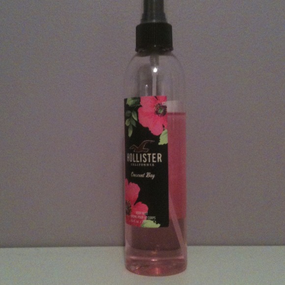 📦📦SOLD📦📦Hollister Body Spray - Picture 1 of 3