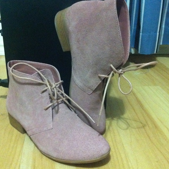 🚫Reserved🚫! Pink ankle boots