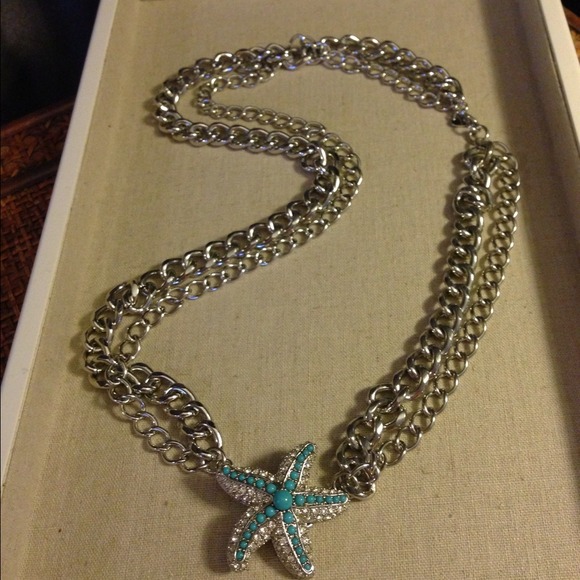 Stella & Dot Jewelry - La Coco Curbchain Necklace