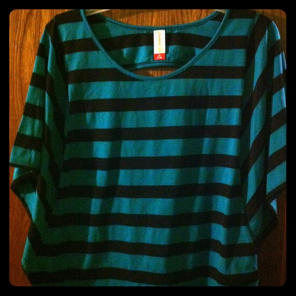 open back circle tee