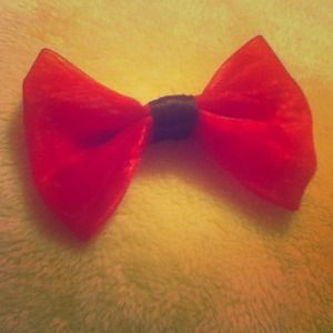 💥Red Shiny/Sheer Hair Bow. Very cute!