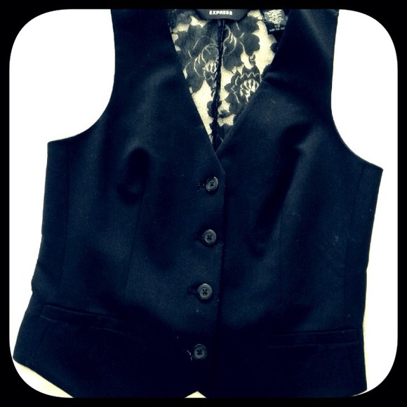 💢SOLD💢Gorgeous Lace Express Vest