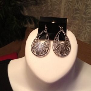 Premier designs jewelry earrings