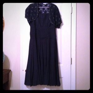 Bridegrooms mother's dress, worn once.