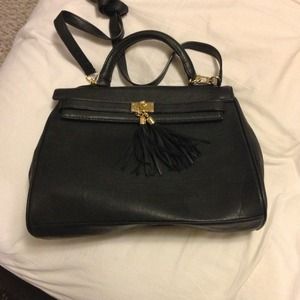 Handbag and ring bundle