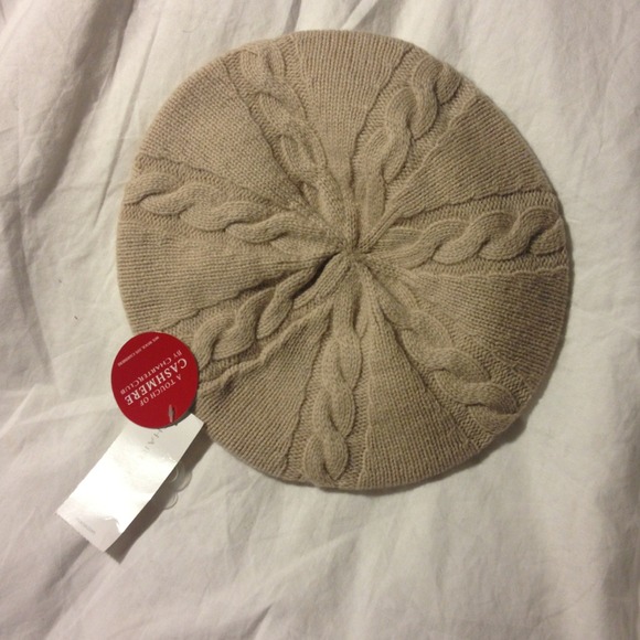 Accessories - Beige Cashmere Beret