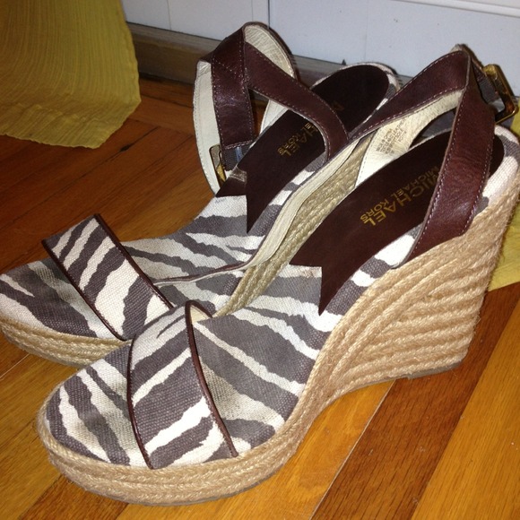 Authentic Michael kors hills !!!