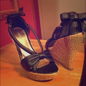 Black Bow Wedges 🎀
