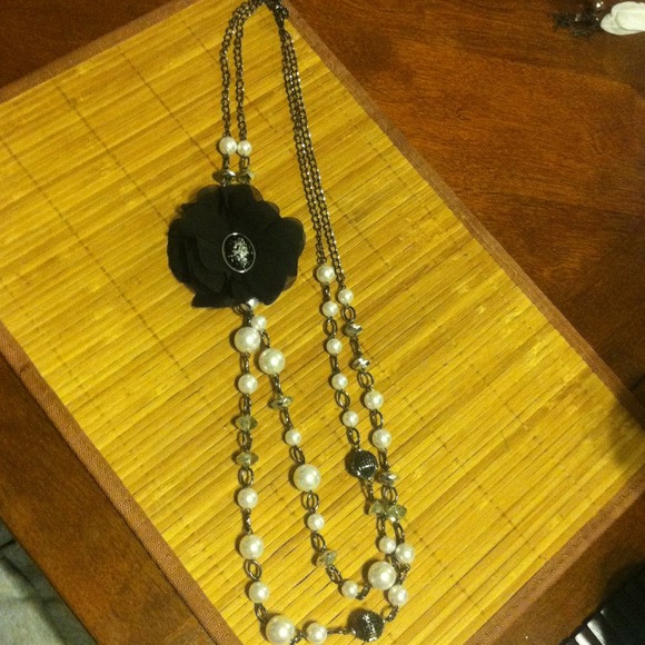 New York and co. Necklace