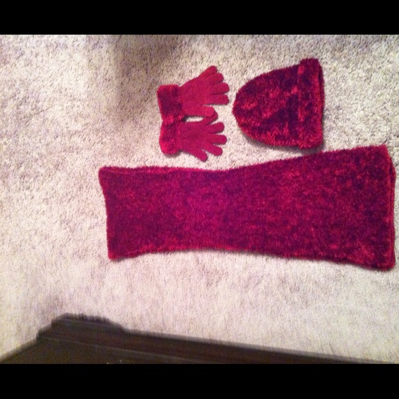 Scarf,hat and gloves set