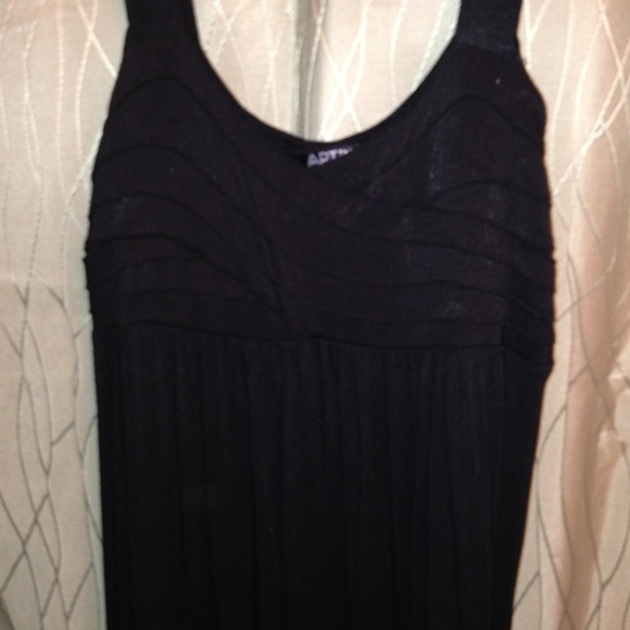 Price cut! Comfy, lightweight black dress