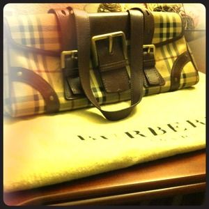 Vintage Burberry bag