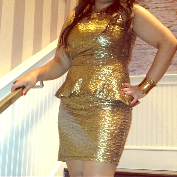🔱REDUCED Arden B golden peplum dress