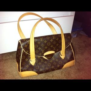 Authentic Louis Vuitton Purse