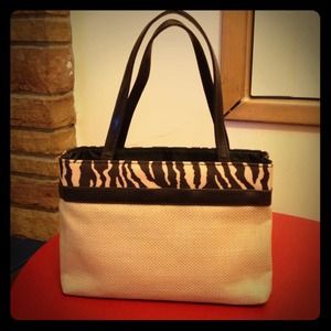 Estée Lauder makeup tote