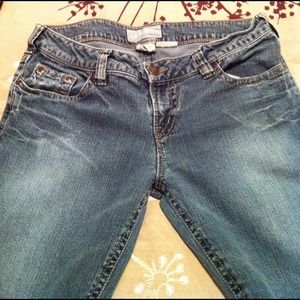 Maurice's 11/12 short jeans
