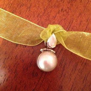 Beautiful Sterling Silver and Mabe Pearl Pendant