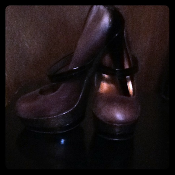 Jessica Simpson pumps