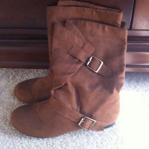 Boots. Chesnut. Sz 7 1/2