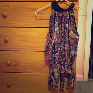 Beautiful spring-summer halter pattern top! size S