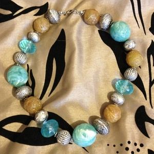 Chucks stylistic necklace