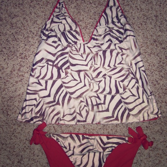 ~~SOLD~~Very cute reversible tankini suit