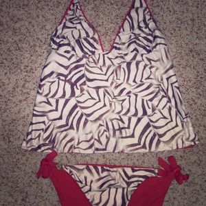 ~~SOLD~~Very cute reversible tankini suit