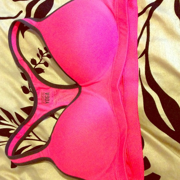 Brand new sports bra from VS pink for SALE