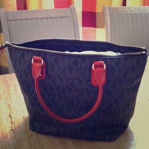 Michael Kors tote