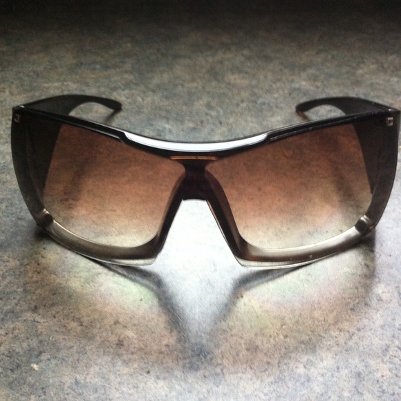 Dior sumglasses