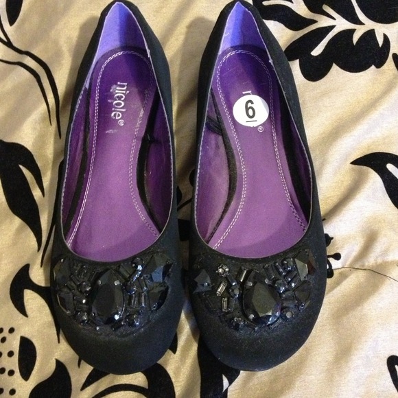 Black gem flats!! Great for any outfit