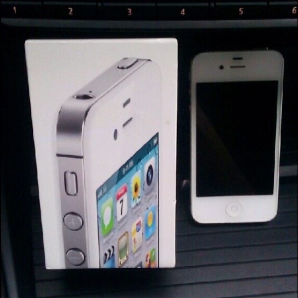 ❌SOLD❌ Unlocked iPhone 4 S