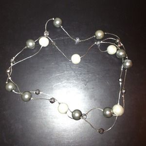 🚫Sparkly pearl necklace🚫