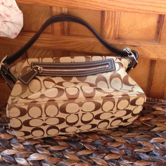 Coach shoulder bag