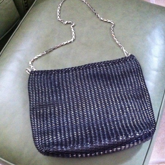 VINTAGE Gucci Woven Leather Drawstring Basket Bag