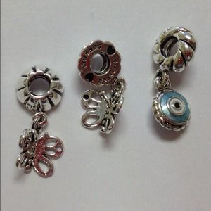 💢Reserved for @lucyc💢 3 Pandora inspired charms