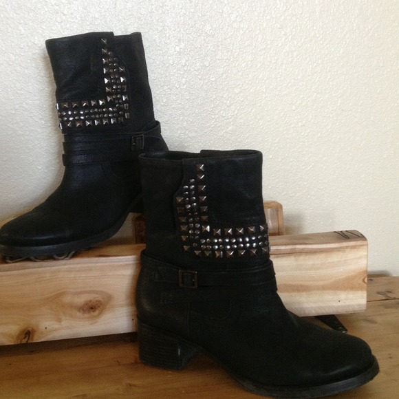 Vince Camuto black boots.