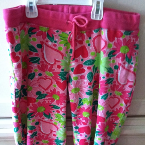 Lilly Pulitzer terry cloth capris. Sz small. NWOT