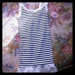 Lace Stripped Top💜