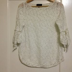 Karen Kane ivory lace top size large.