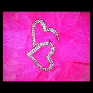 🚫Sold in BUNDLE Swarovski  Heart Earrings🚫